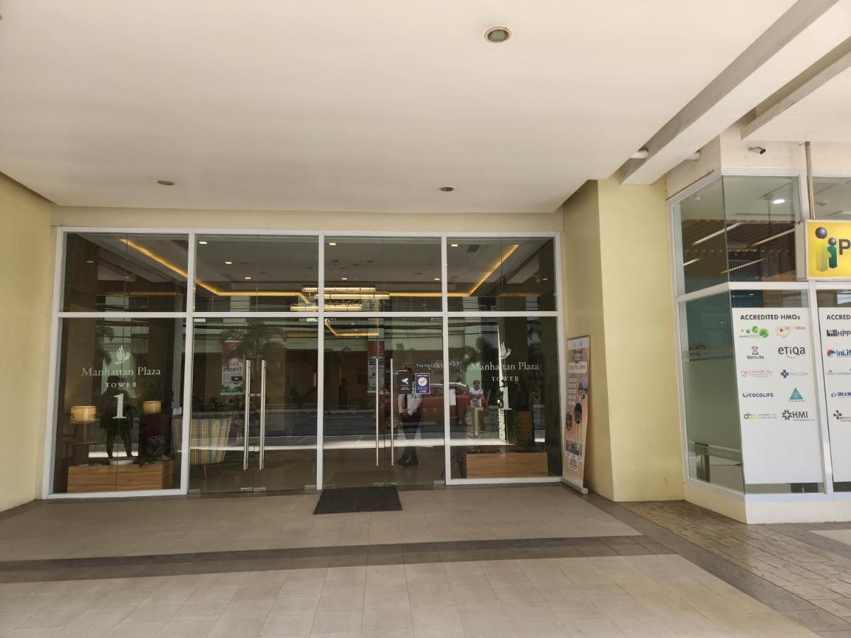 Manhattan Plaza Tower 1 ケソンシティ エクステリア 写真
